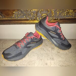 New Balance DynaSoft Nytrel V5 Men's Black and Red Running Shoes